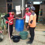 KEKURANGAN AIR BERSIH DI PONDOK PESANTREN “DAARURRAHMAN” LOA KULU.