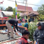BPBD Kutai Kartanegara Salurkan Bantuan bagi Korban Kebakaran di Kelurahan Sanga-Sanga Dalam